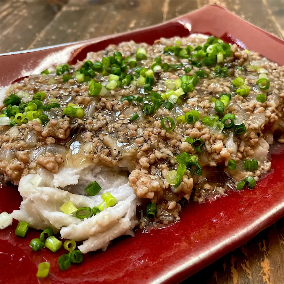 つぶし里芋の黒舞茸ひき肉あんかけ|七海さん