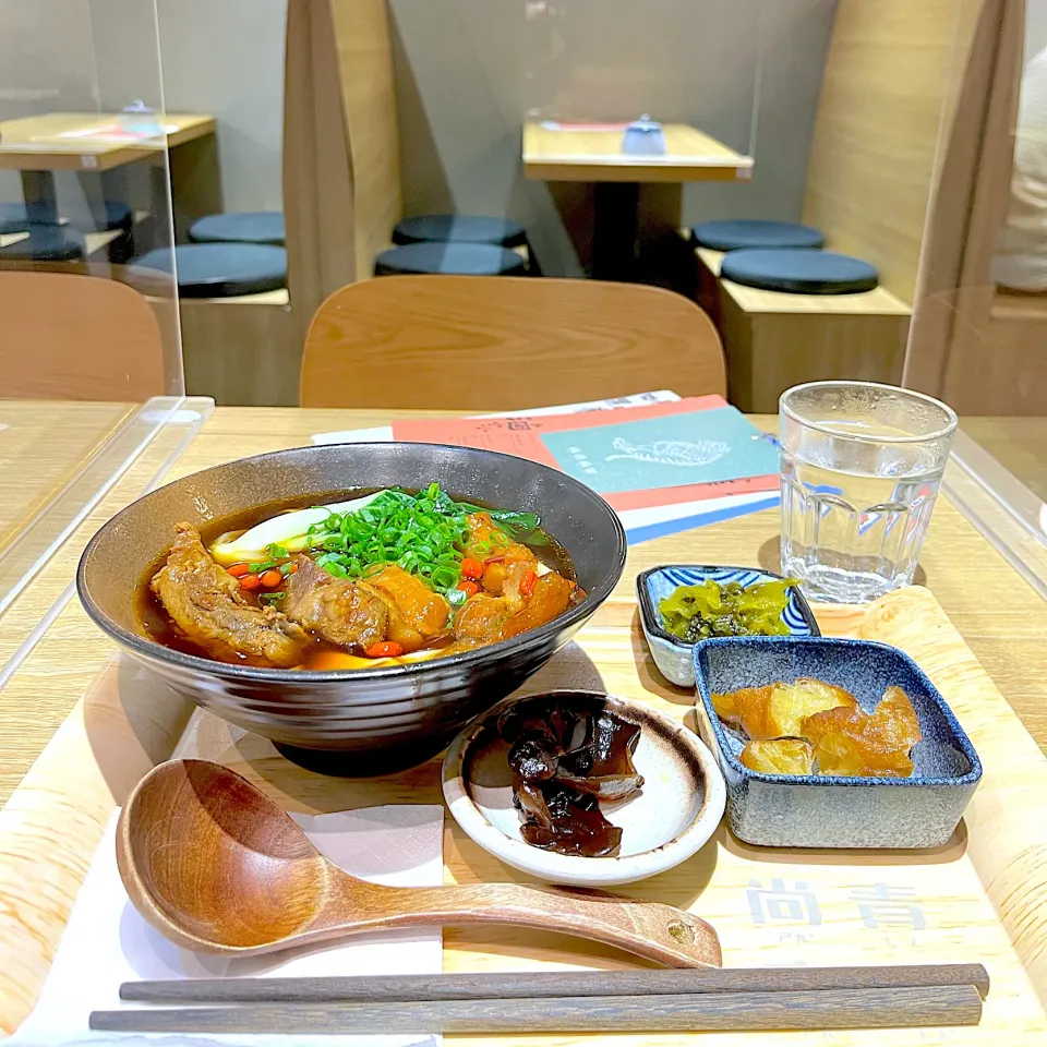 Snapdishの料理写真:Puli hui diao beef noodle soup (beef tendon and beef rib) with handmade thick noodles|skyblueさん