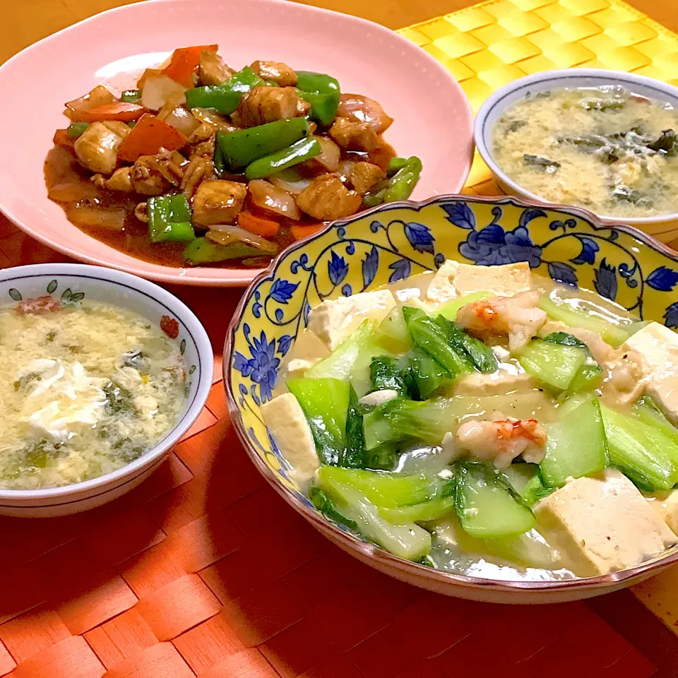 エビと豆腐と青梗菜の旨煮、鶏胸肉と野菜のオイスターソース炒め、かき玉スープ|ゼニコさん