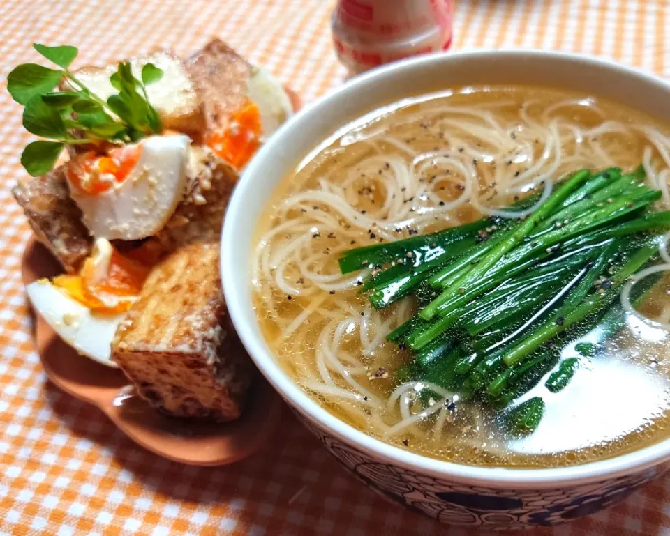 超大蒜🧄厚揚げチーズサラダ
拉麺風 冷やし素麺|マギーさん