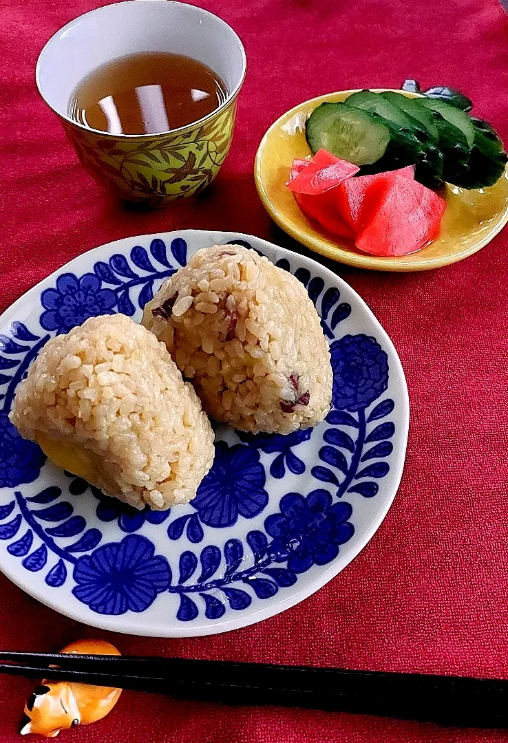 さつまいもバター醤油おにぎり！|きつねさん