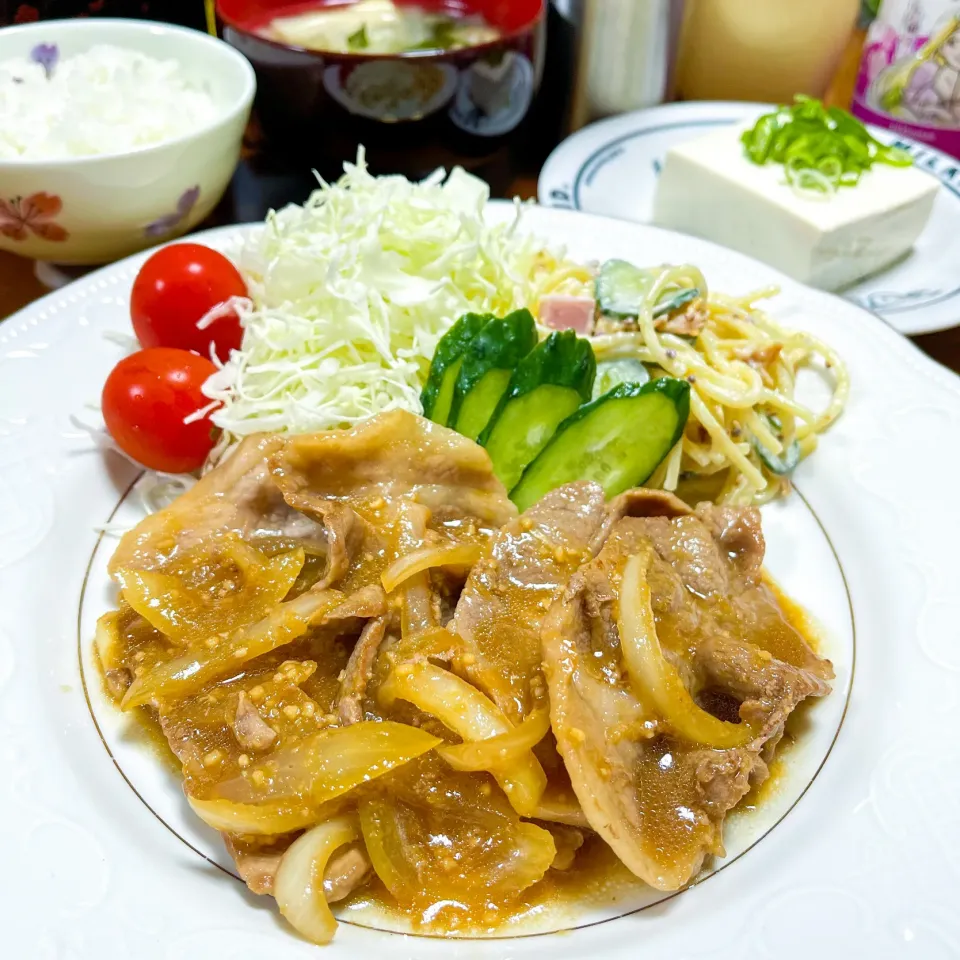 Snapdishの料理写真:【豚の生姜焼き♪】|ristorante_sallyさん