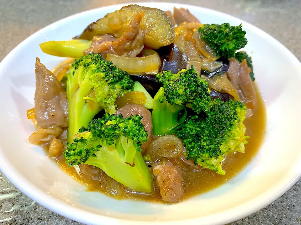 Broccoli and Eggplant w/ beef in Oyster sauce|Ronaさん