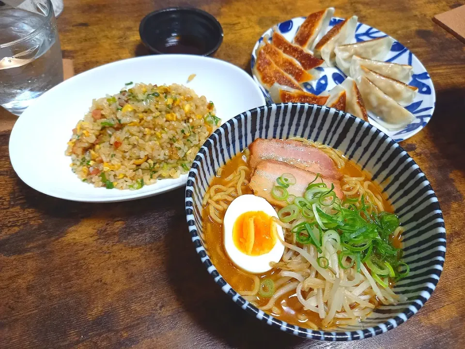 ・味噌ラーメン
・チャーハン
・海老餃子|ちりさん