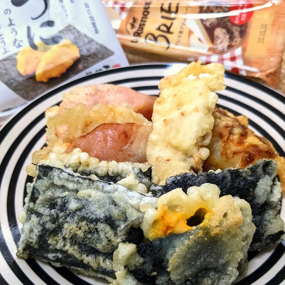 MAKUBIさんの料理 
ブリー＆ビヨンドうに豆腐でサクサク濃厚天麩羅！|ひとみんΨ(*´∀｀)Ψさん