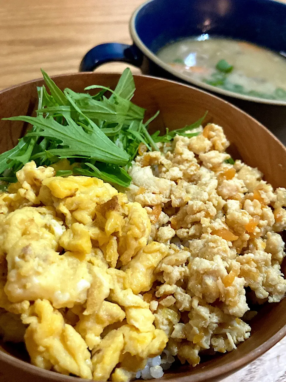 3食丼と豚汁|海山つぶさん