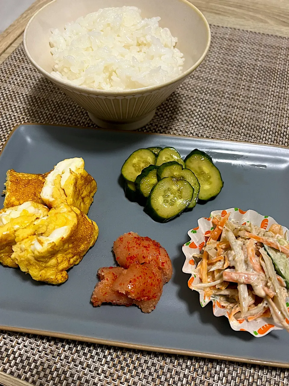 今日の朝ごはん~質素な和食~|ゆかｕさん