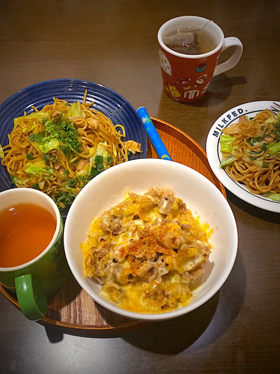 ソース焼きそば　チーズ牛丼　ダージリンティー|ch＊K*∀o(^^*)♪さん