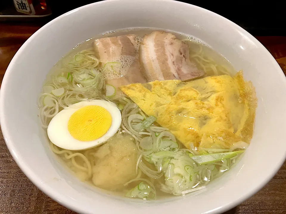 塩ニンニクラーメン|しのぶさん