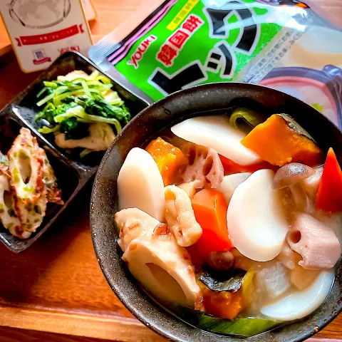 「トック」を使ってみたSnapdishの料理・レシピ写真:もちもちトックでポカポカすいとん風🍲