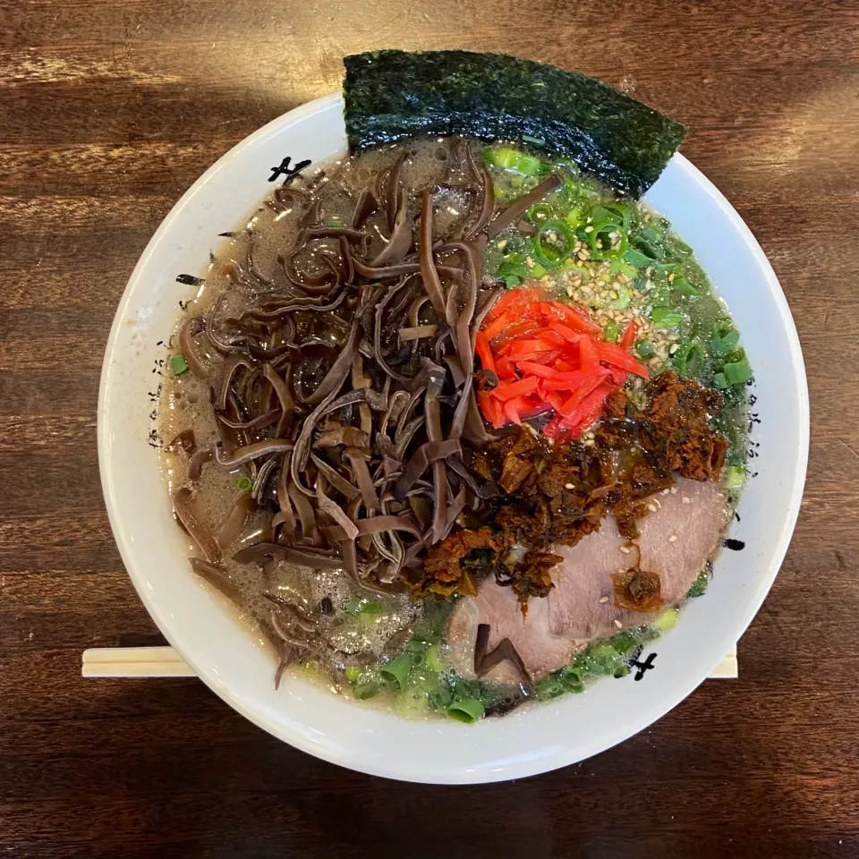 博多長浜豚骨ラーメン|林とびぃさん