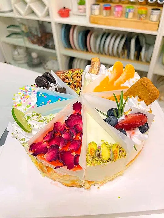 Assorted burnt cheese cake|Thoon Julyさん