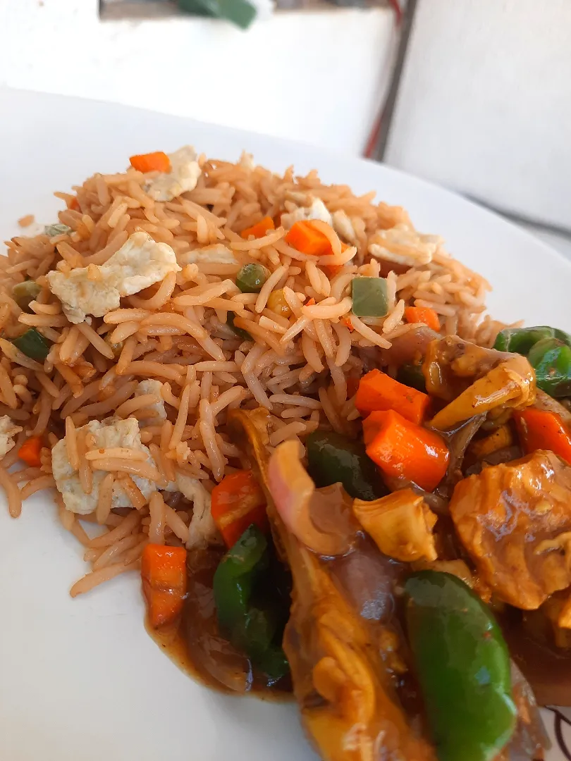 Chinese rice with chicken sauce|raheemabh@gmail.comさん