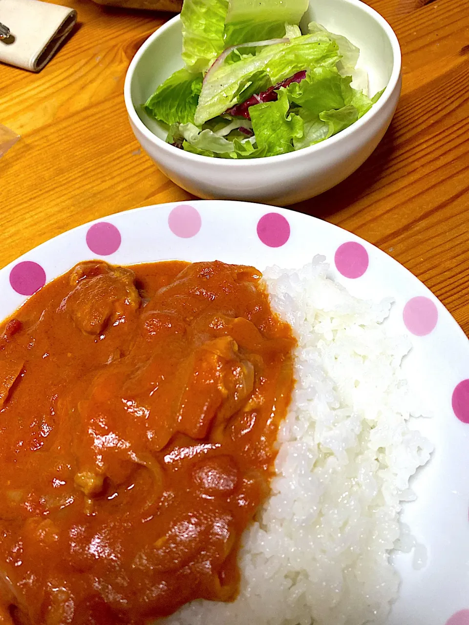 バターチキンカレー、サラダ|kaaaaaさん