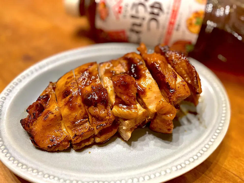 これ！うまっ！！つゆでふっくら☆鶏胸肉の照り焼き☺︎|まめすけ。さん