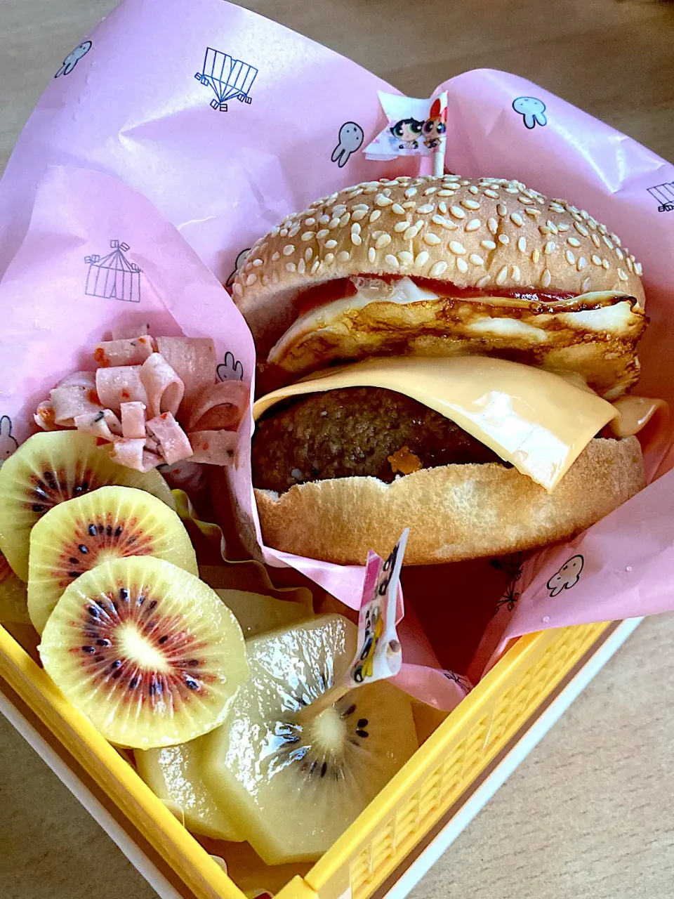 ハンバーガー弁当🍔|matumotommさん