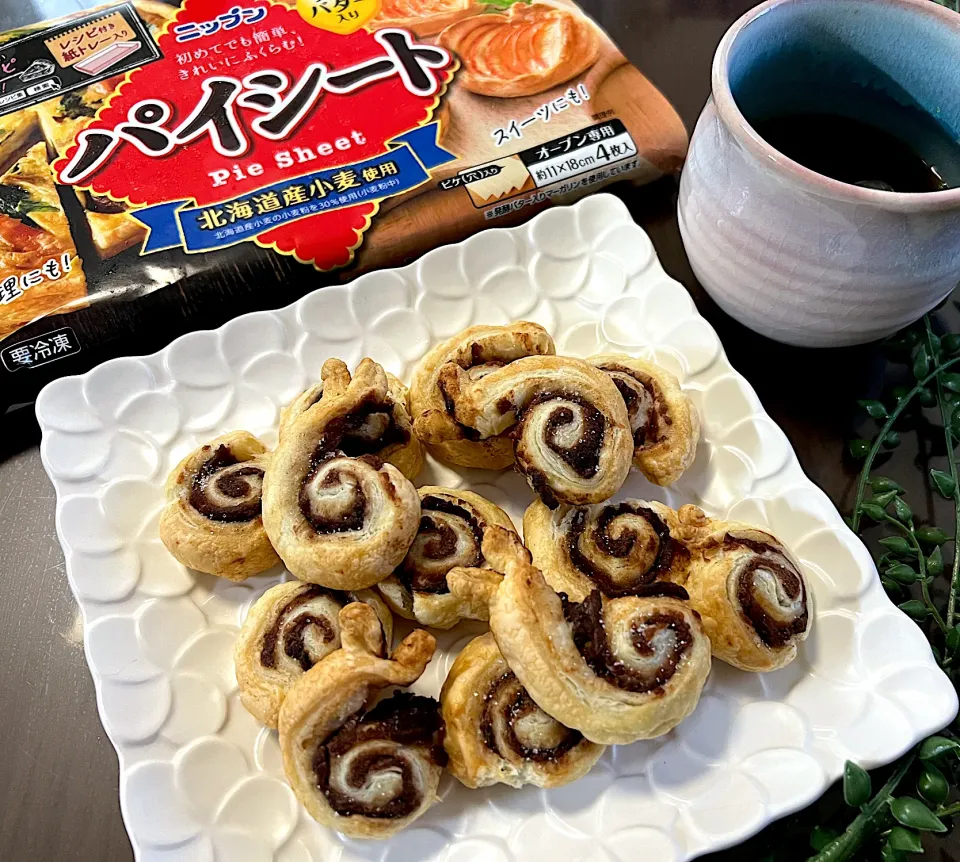 Snapdishの料理写真:カタツムリ🐌ど〰こだ餡子パイ🥧|noeさん