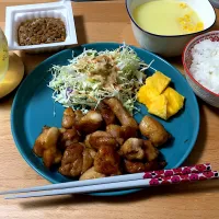 Snapdishの料理写真:鶏もも肉の照り焼き|saknさん