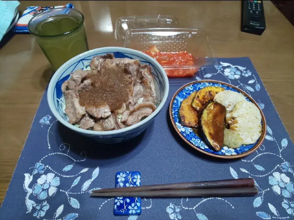 特製カルビ丼と野菜のフライパン焼き(夕飯)|enarinさん