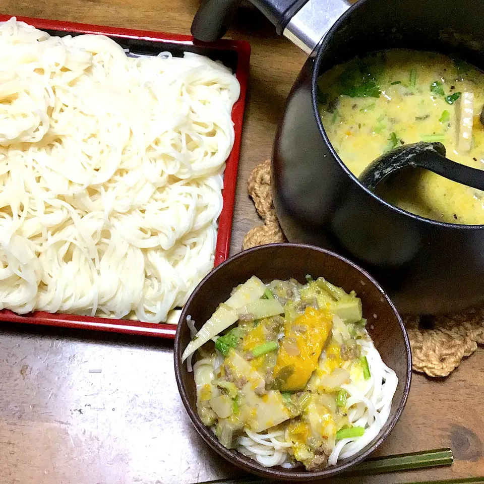 グリーンカレーで素麺|みんみんさん