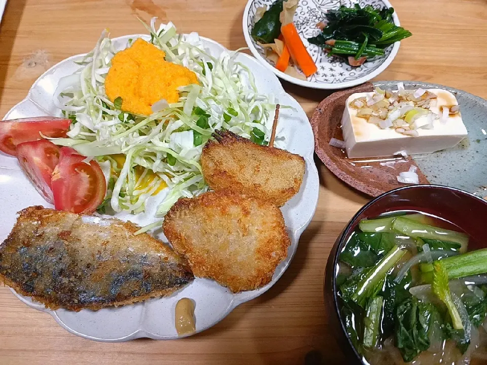 Snapdishの料理写真:夕ご飯☆フライ定食|はるさん