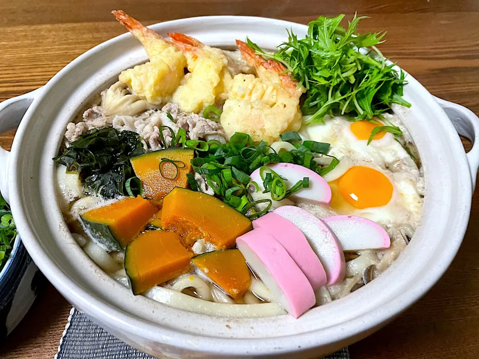 鍋焼きうどん🍲|yummy tommyさん