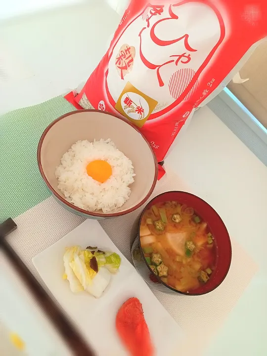 Snapdishの料理写真:新米にはシンプルに卵かけご飯|kunio fukayaさん