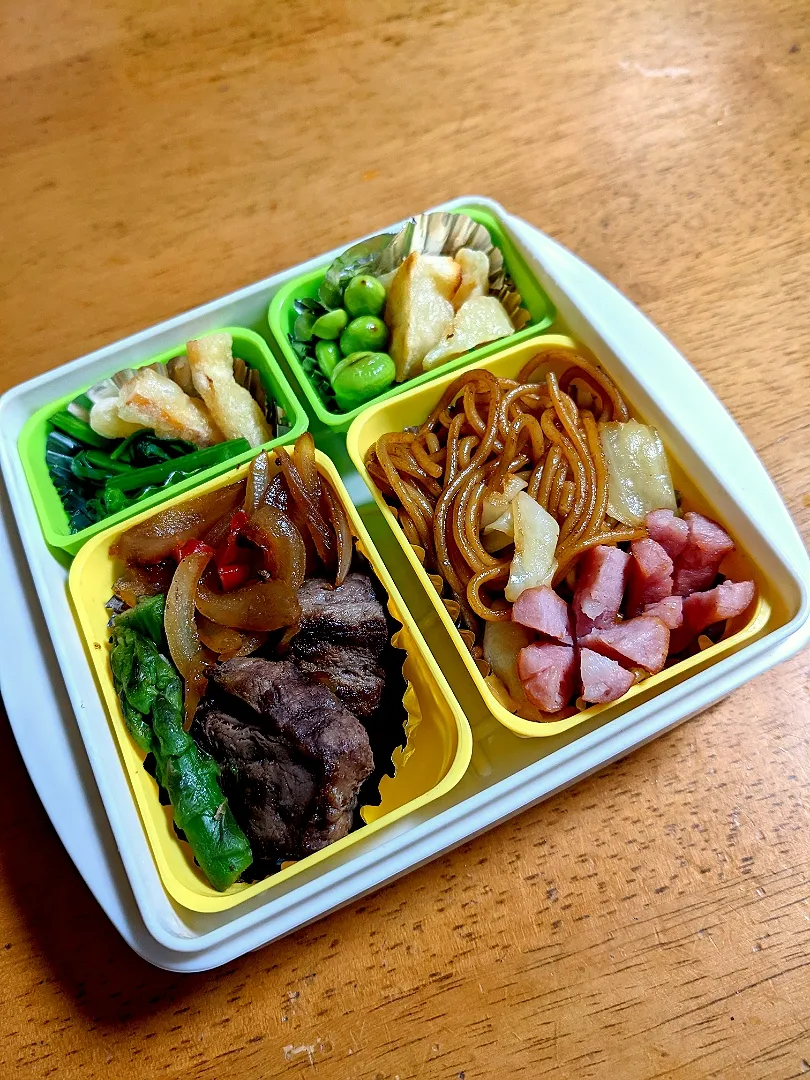 今日のお弁当おかず

土曜日だけど仕事になった息子のお弁当のおかずです。|あかのりさん