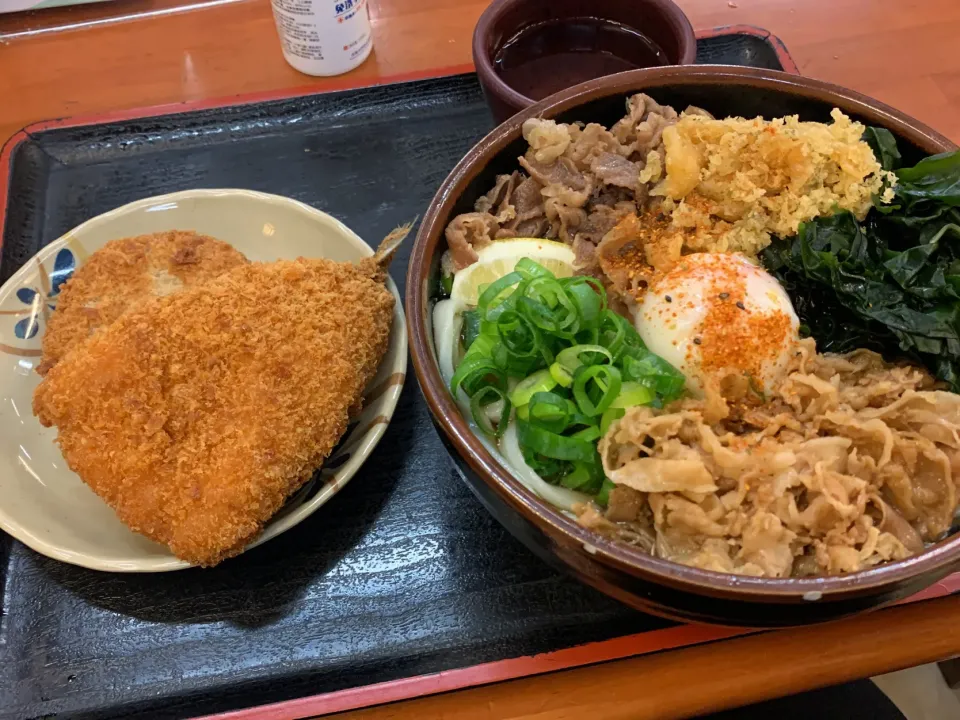 Snapdishの料理写真:890円　讃岐うどん|pakutoさん