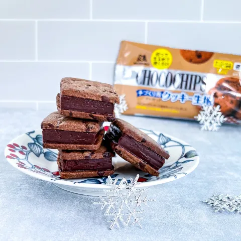 「チョコチップクッキー生地」を使ってみたSnapdishの料理・レシピ写真:生チョコサンドチョコチップクッキー