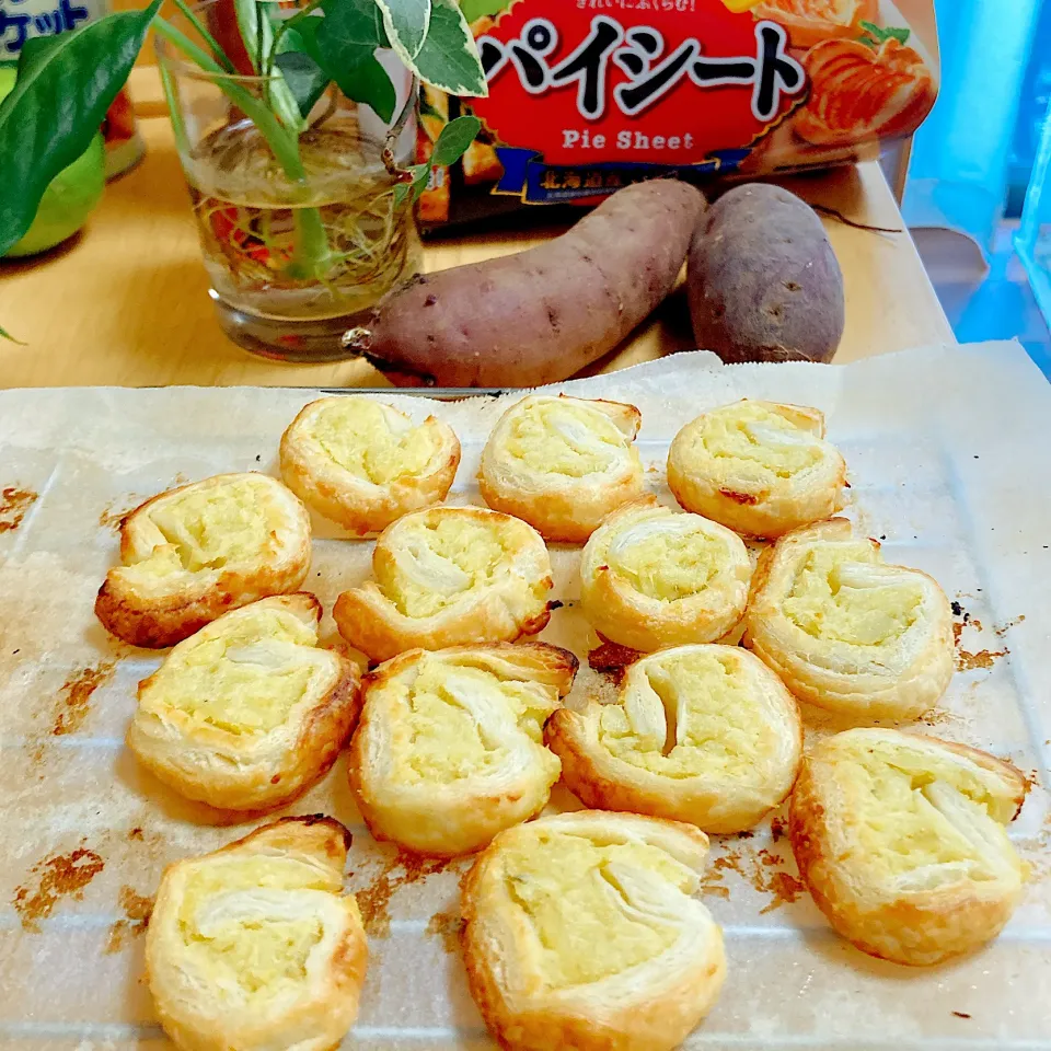 Snapdishの料理写真:サクサクしっとりさつまいも🍠クッキー|akkoさん