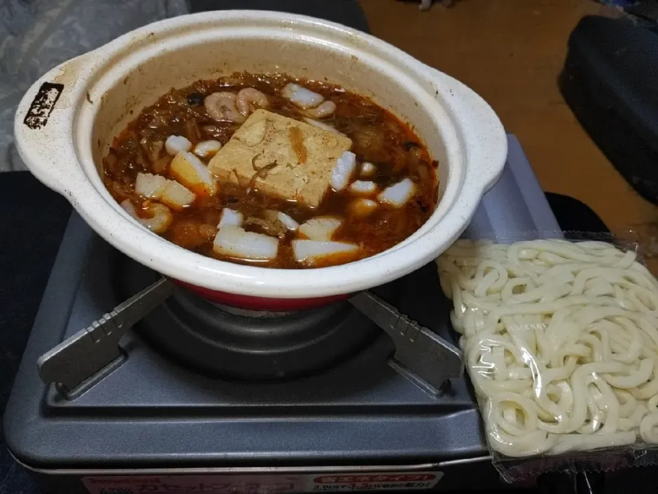 Snapdishの料理写真:夜勤明けシーフードMIXを使った豆腐チゲ風|Tarou  Masayukiさん