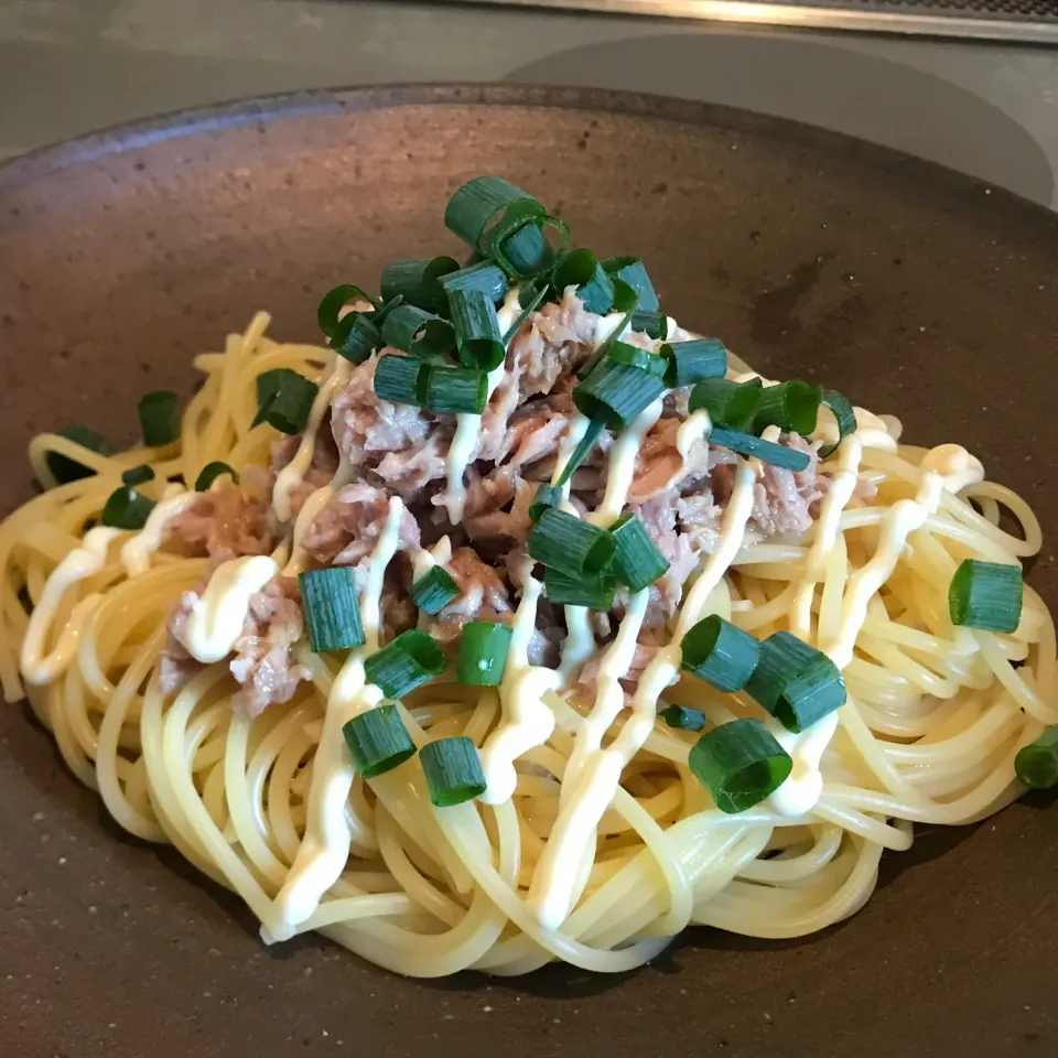 Snapdishの料理写真:ツナマヨポン酢パスタ|sanaeさん