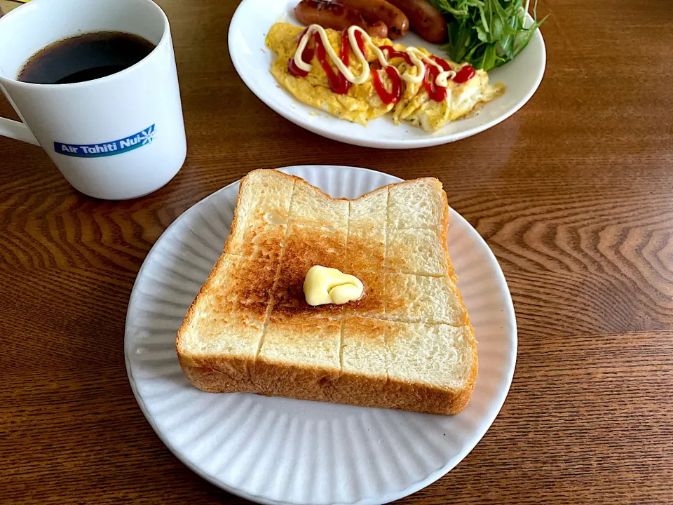 厚切りトースト🥪|yummy tommyさん