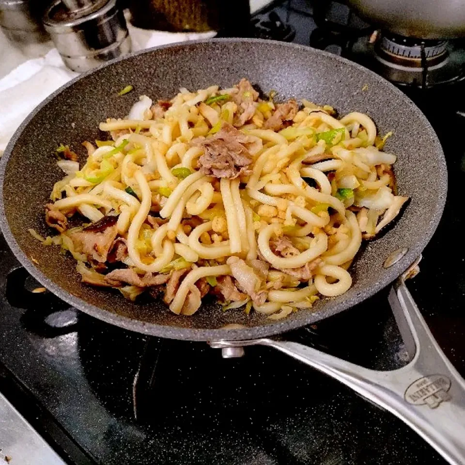 父の指導のもと小6息子が作った焼きうどん。|ariyo4200さん