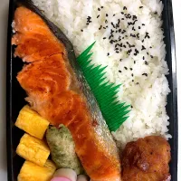 Snapdishの料理写真:鮭弁当|れみさん