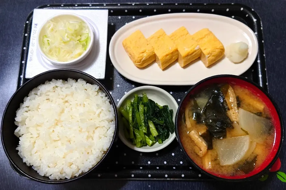 Snapdishの料理写真:今日の朝ごはん（ごはんは新米・千葉県産粒すけに玉子焼き、納豆、かぶのみそ汁、からし菜漬）|Mars＠釜飯作り研究中さん