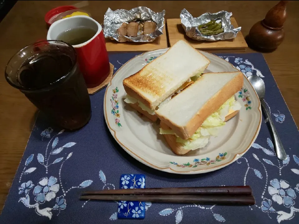 サンドイッチ二種(昼飯)|enarinさん