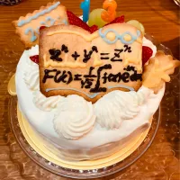 Snapdishの料理写真:2022誕生日ケーキ|よっちゃんさん