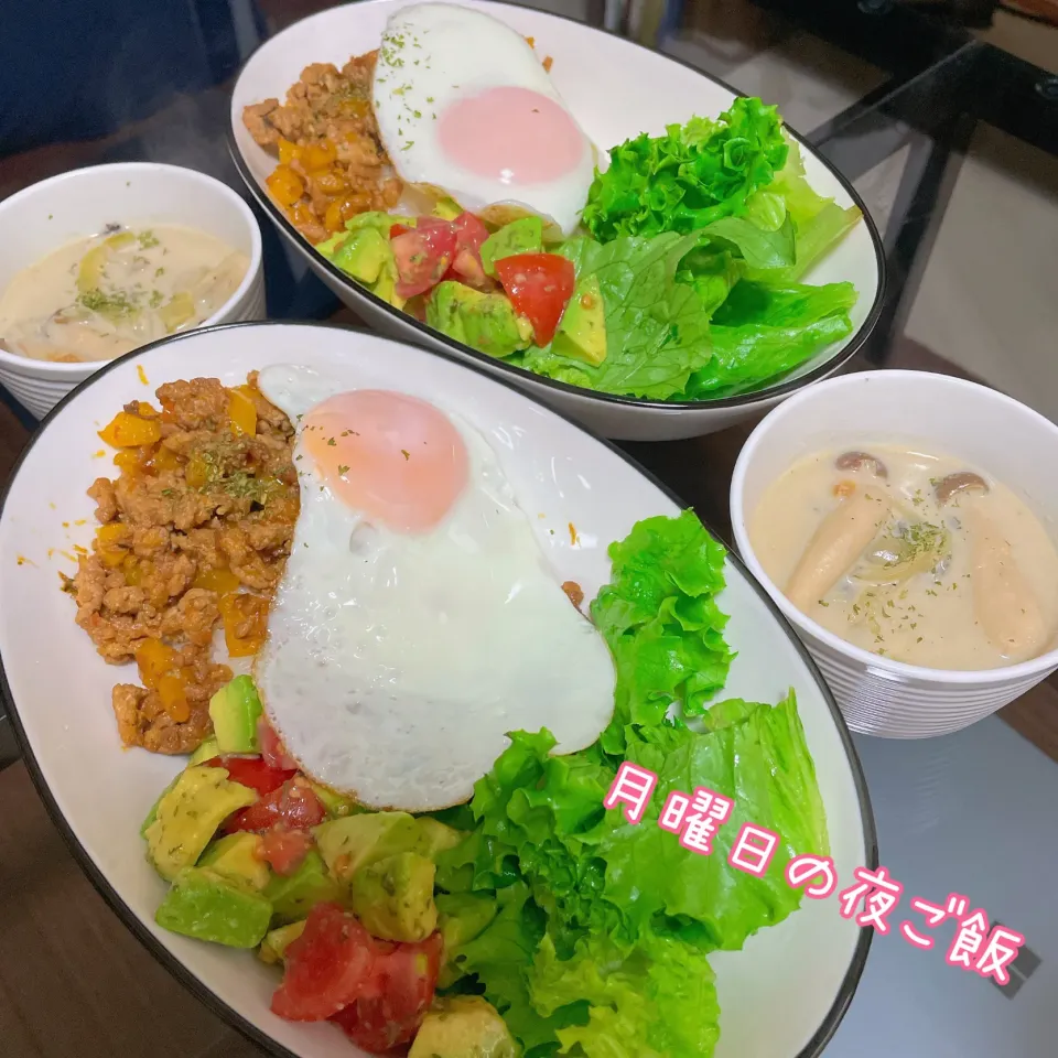 Snapdishの料理写真:月曜日の夜ご飯🇹🇭ガパオライス|emahaさん