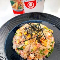 Snapdishの料理写真:うどんスープでチャーハン