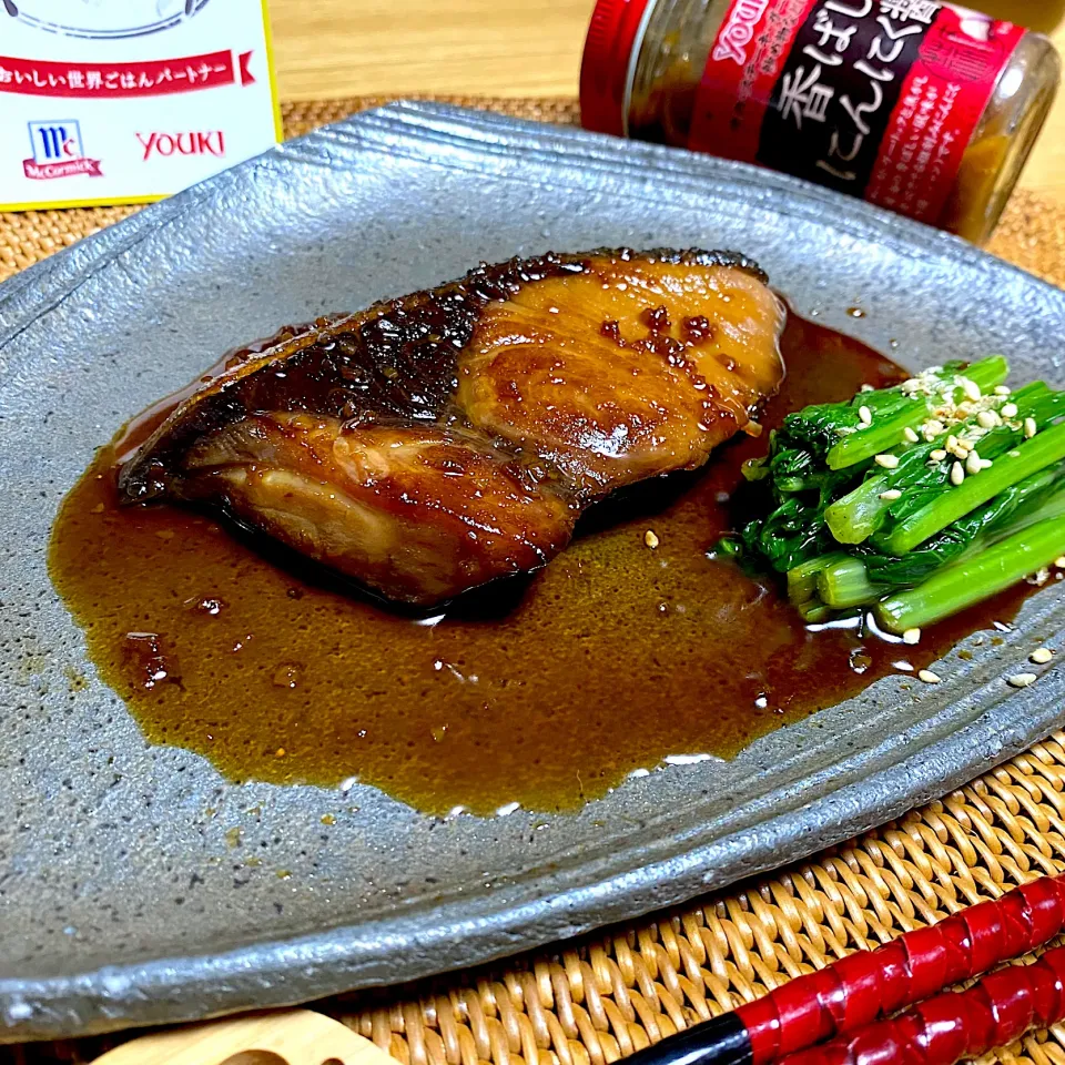 にゃんぺこさんの料理 香ばしにんにく醤で、鰤の照り焼き|sakurakoさん