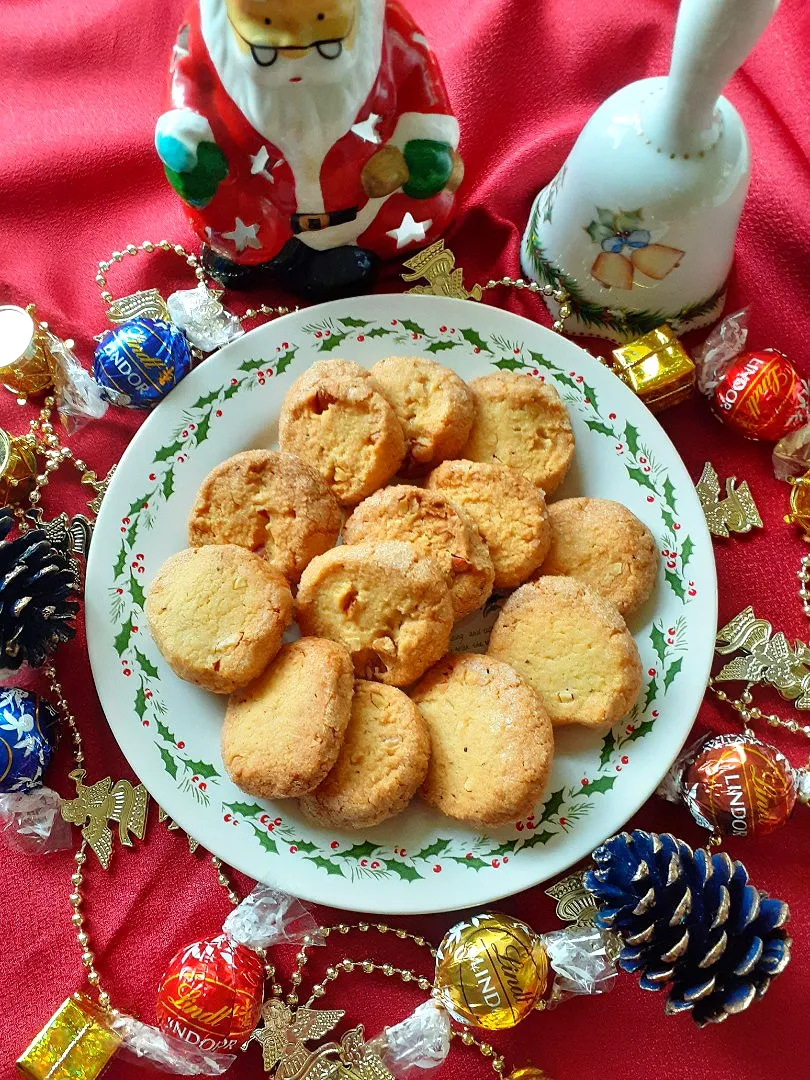 カルダモン風味のミックスナッツクッキー🎄|fumfumさん