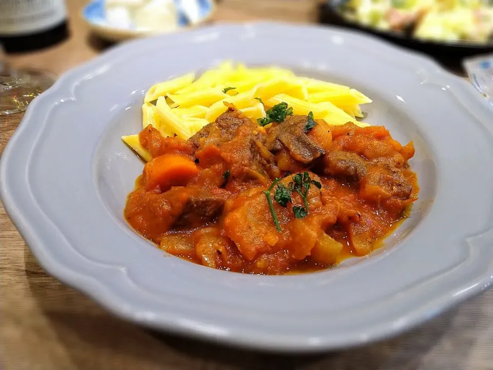 鹿肉のシチューとペンネ|古尾谷りかこさん