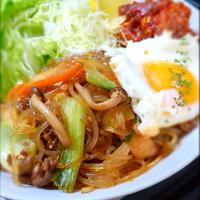 目玉焼きのっけのチャプチェ～♪♪