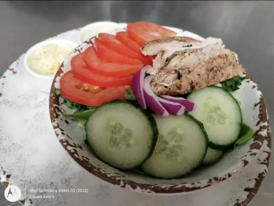 Snapdishの料理写真:Grilled Chicken Salad by Chef Kelly|Chef Edward Kelly IIさん