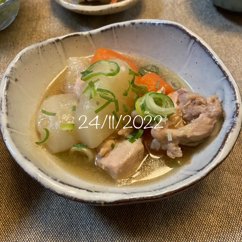 カブと鶏の煮物|友さん