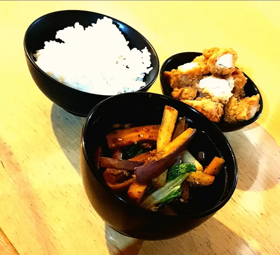 Snapdishの料理写真:Eggplant Stir-fry & Chicken Tender|aisverseさん