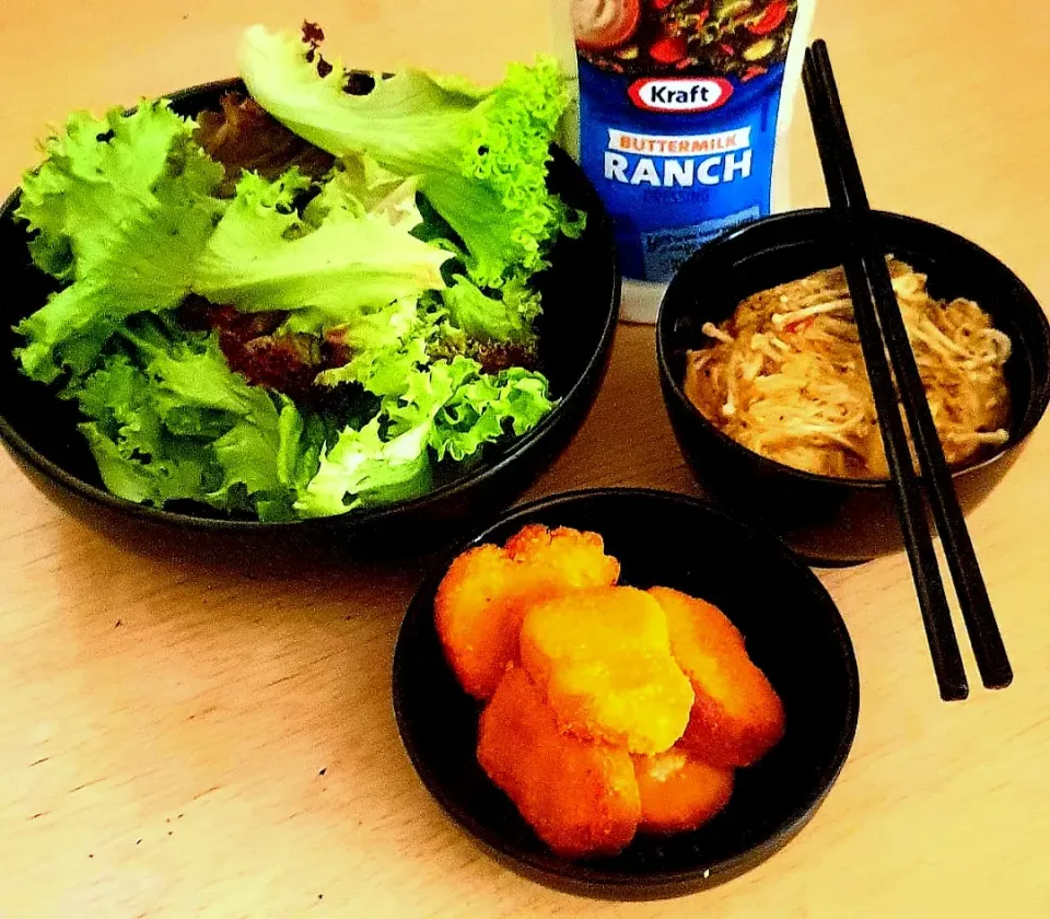 Snapdishの料理写真:Enoki Batayaki, Chicken Nugget Lettuce Wraps|aisverseさん