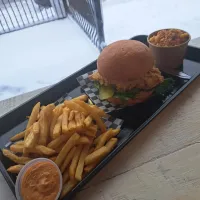 Tous les mardis et mercredis burger Le Chicky Doo avec frite, boisson et mac/fromage à
19 $ au comptoire seulement.|Claudio Lapollaさん